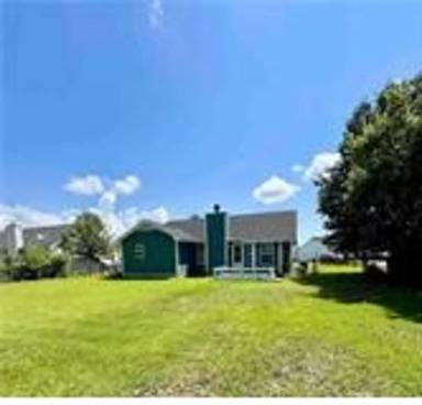 Main picture of 108 Cypress Dr