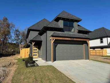 Main picture of 2713 S 8th St