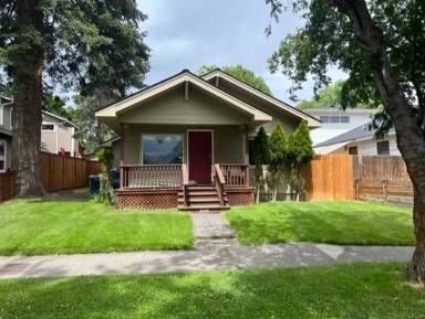 Main picture of 1049 NW Columbia St