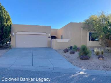 Main picture of 2312 Calle de Rafael NE