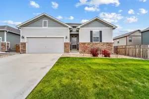 Main picture of 166 Gem Way