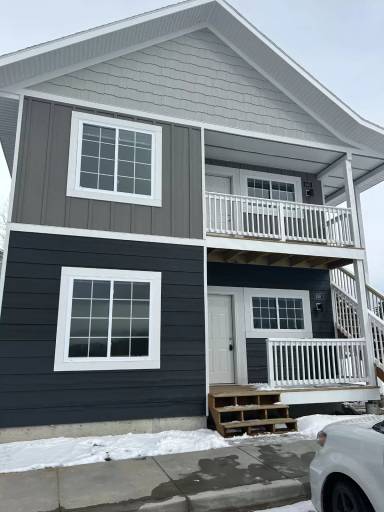Main picture of 650 Centennial Mountain St