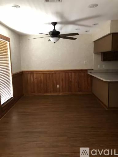Main picture of 877 Carolee Cir