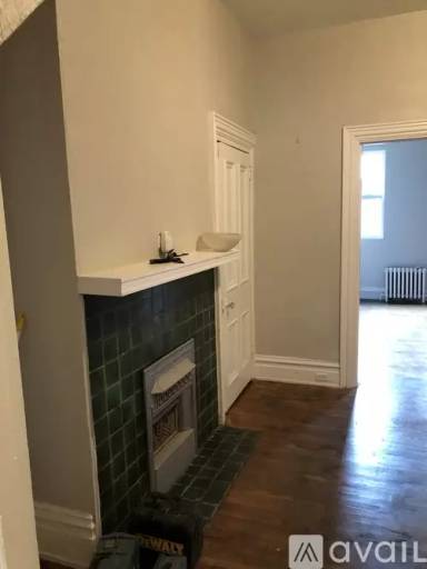 Main picture of 718 Cedar Ave