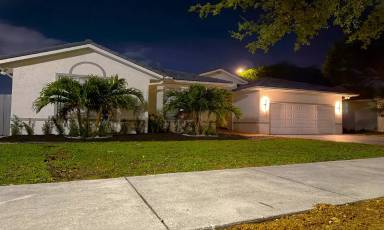 Main picture of 15840 SW 152nd Ct