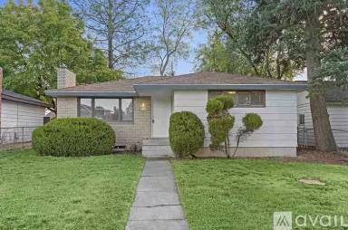 Main picture of 5008 N Howard St