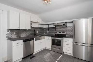 Main picture of 2730 Dakota Ave