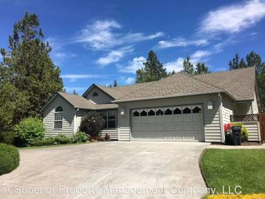 Main picture of 1000 SE Teakwood Dr