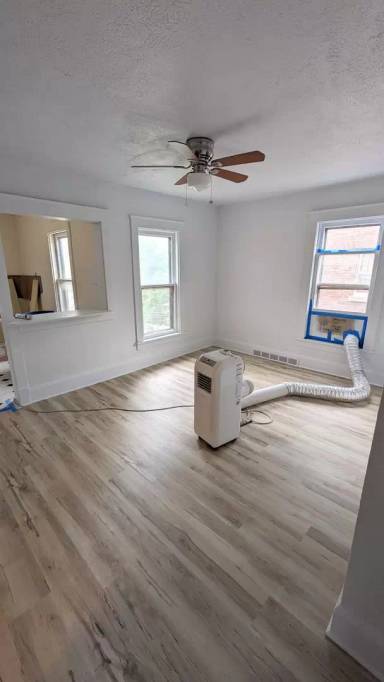 Main picture of 416 N 1st St