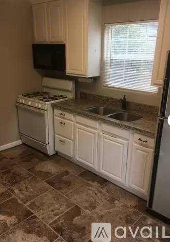 Main picture of 254 Rue de Yoe