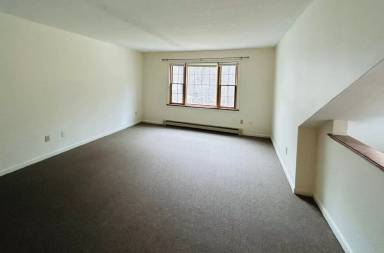 Main picture of 814 Springbrook Cir