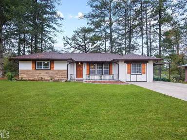 Main picture of 2473 Plantation Dr