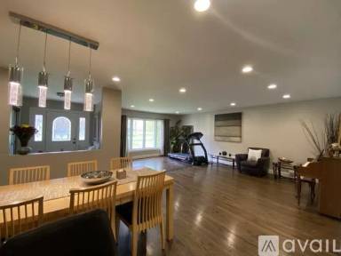 Main picture of 497 Ridge Rd