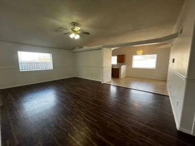 Main picture of 501 Lassen Ct SE