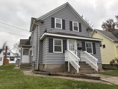 Main picture of 834 Paris Ave NE