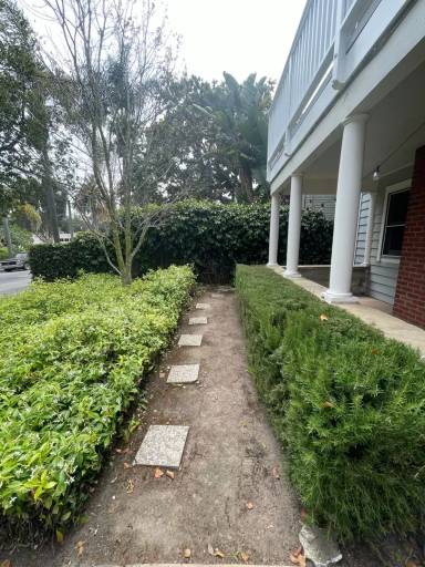 Main picture of 326 W Cota St