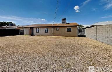 Main picture of 2411 W Carson Dr