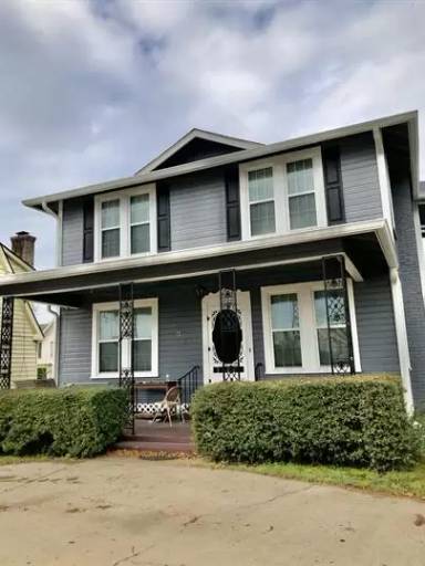 Main picture of 708 W Alabama Ave