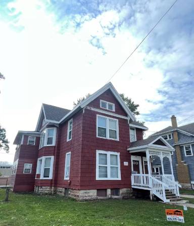 Main picture of 639 Amherst Ave
