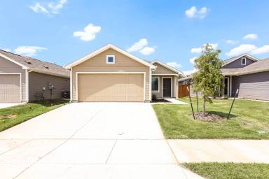 Main picture of 4113 Equestrian Dr