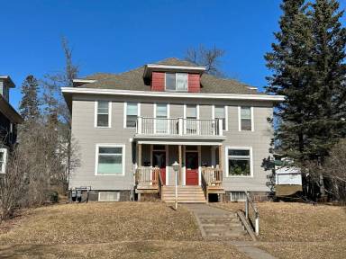Main picture of 2105 E 5th St
