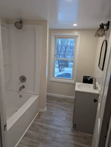 Main picture of 403 Stone St