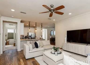 Main picture of 35 Hatton Ct