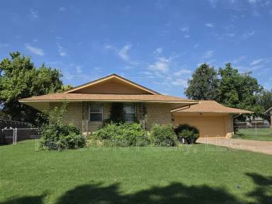 Main picture of 3225 N Ridgewood Dr