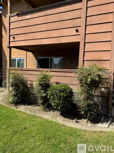 Main picture of 525 Calle Montecito