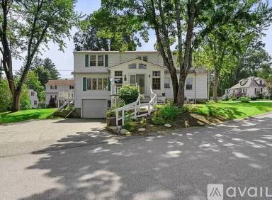 Main picture of 24 Warren Ave