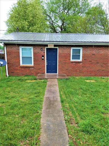 Main picture of 225 Riggs Ave
