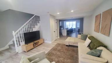 Main picture of 821 20th St NE