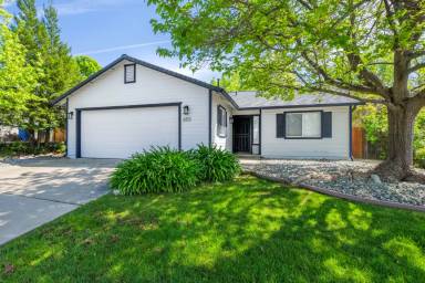 Main picture of 855 Montcrest Dr