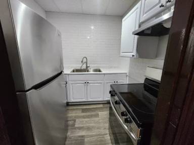 Main picture of 18 Langdon St