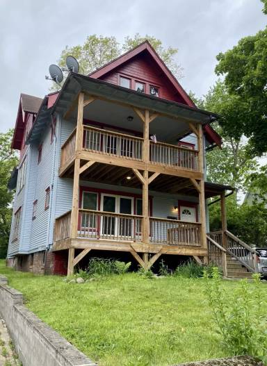 Main picture of 400 Cloverdale Ave