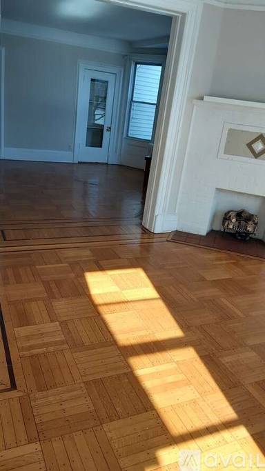 Main picture of 773 Boulevard E