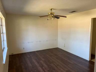 Main picture of 632 Kings Towne Pl