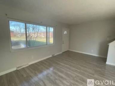 Main picture of 4935 Caroline Dr