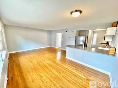 Main picture of 117 Wooster St