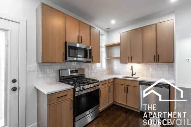 Main picture of 1676 W Bryn Mawr Ave