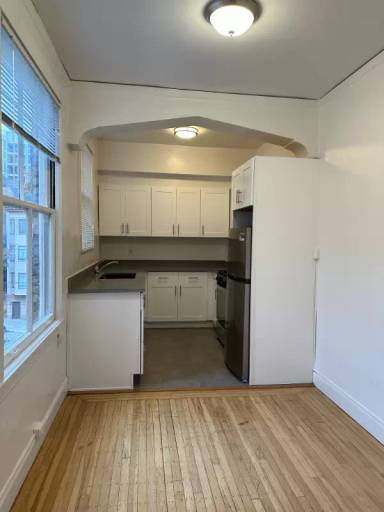 Main picture of 1855 Washington St