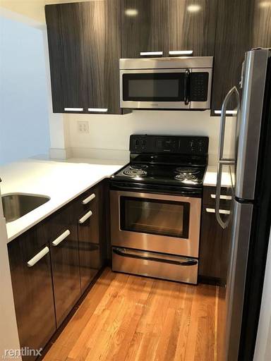 Main picture of 457 Centre St