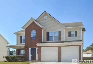 Main picture of 5696 Colonnade Dr