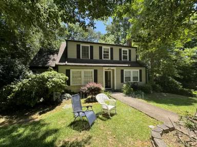 Main picture of 451 Durand Dr NE