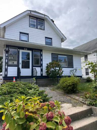 Main picture of 64 Soundview St