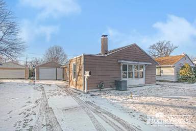 Main picture of 203 Ardennes Ave