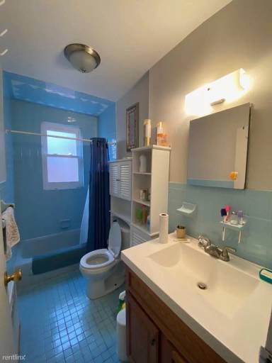 Main picture of 2063 W 5th St