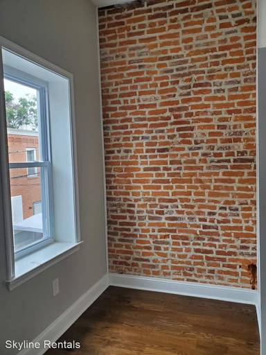 Main picture of 2914 Westmont St