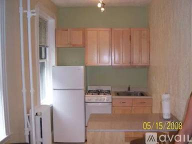 Main picture of 72 Revere St