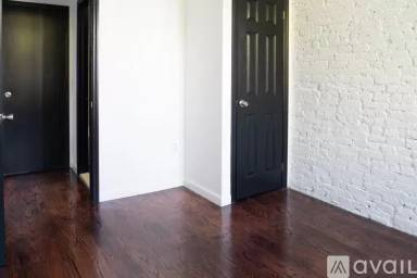 Main picture of 629 Halsey St